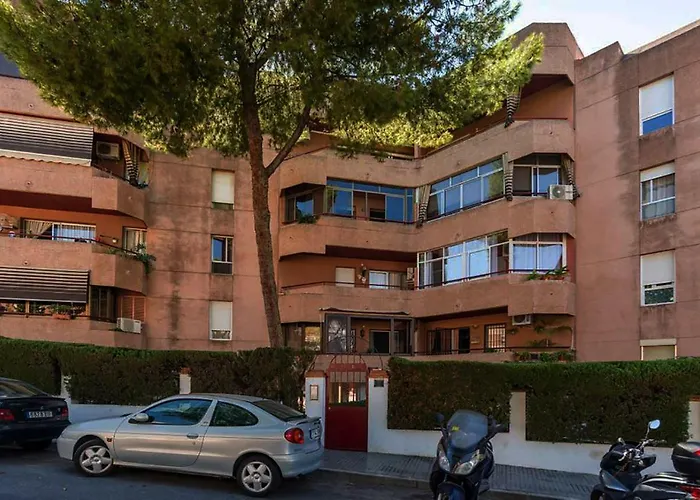 Con Parking Gratuito *